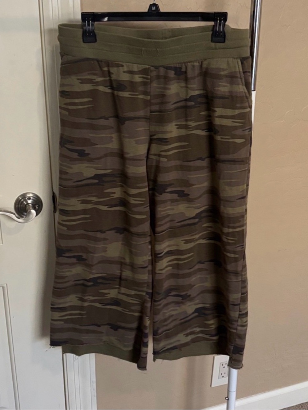 Colsie Olive Green Camouflage Pants